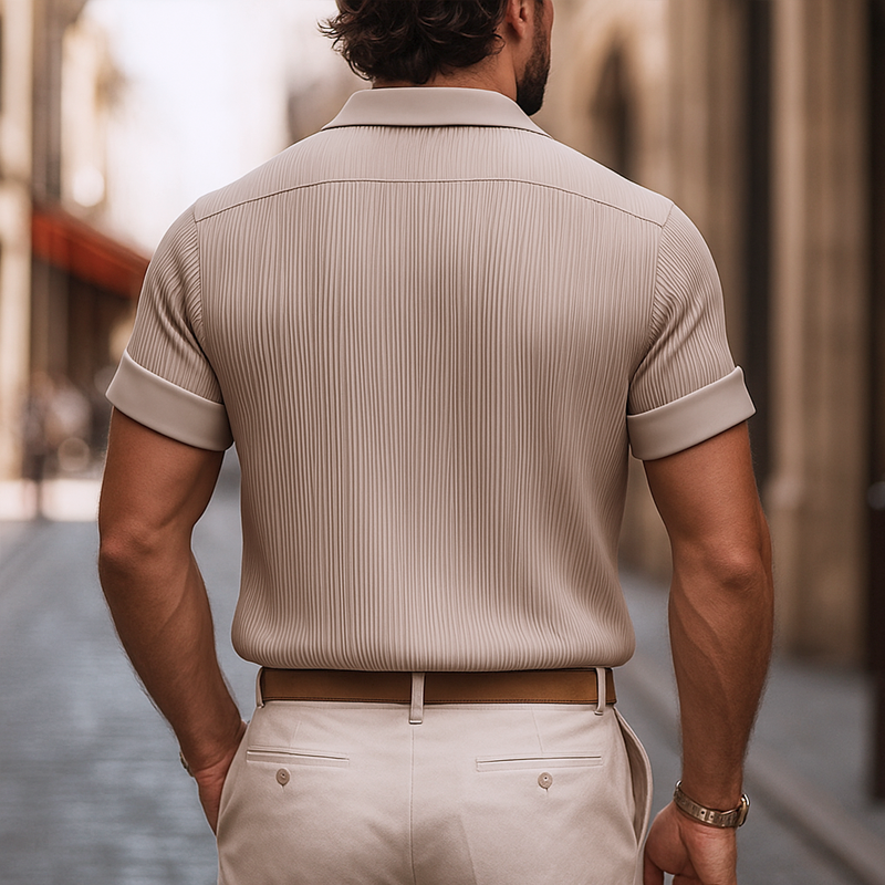 Męska satynowa koszula z plisowanym kołnierzykiem i krótkim rękawem - Model MTA0317G0Z