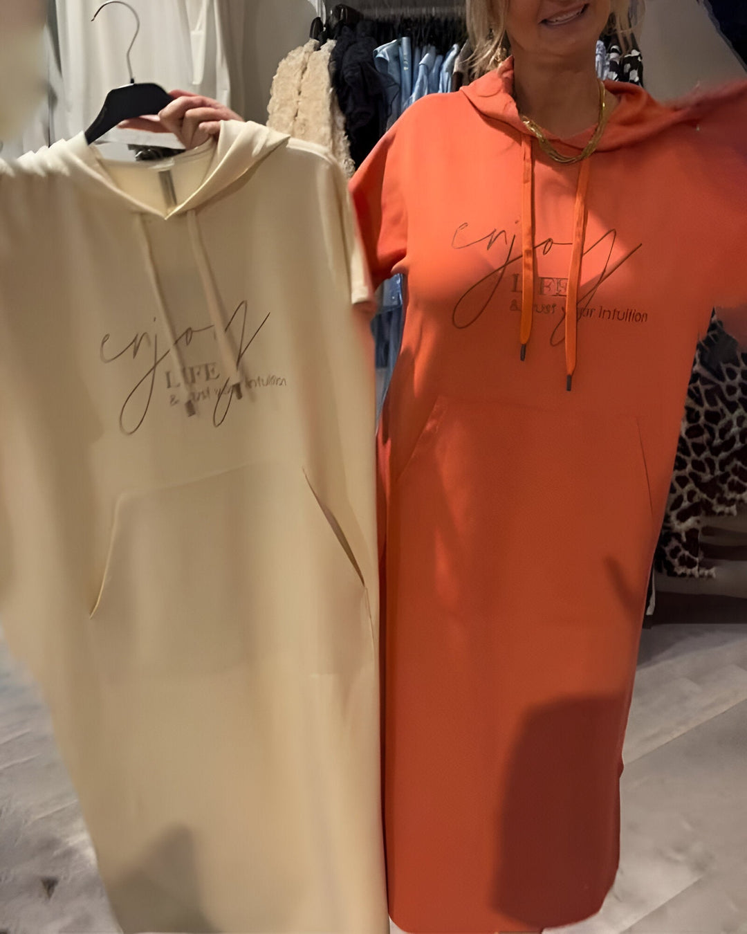 Saskia | Luźna sukienka z kapturem