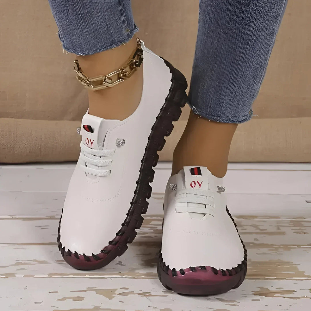 Brązowe Skórzane Mokasyny z Łańcuchem - Eleganckie Damskie Buty na Co Dzień