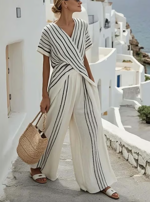 Dwuczęściowy Zestaw z Krzyżowym Pasem