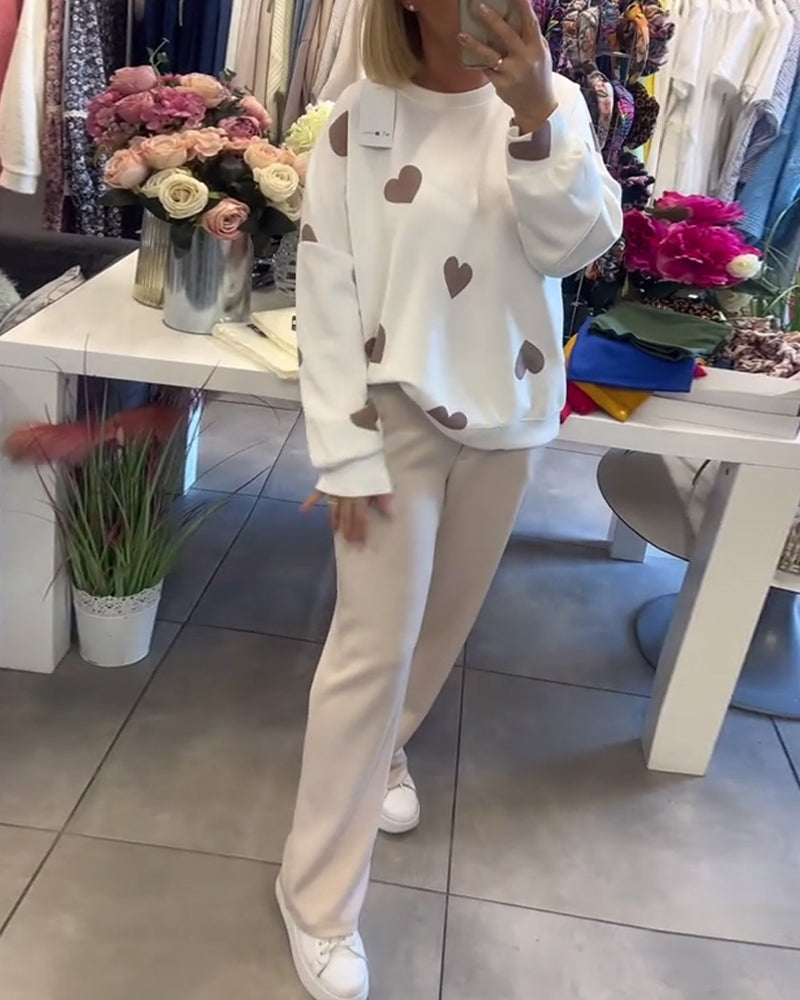 Aniela - Sweter z Motywem Serduszek