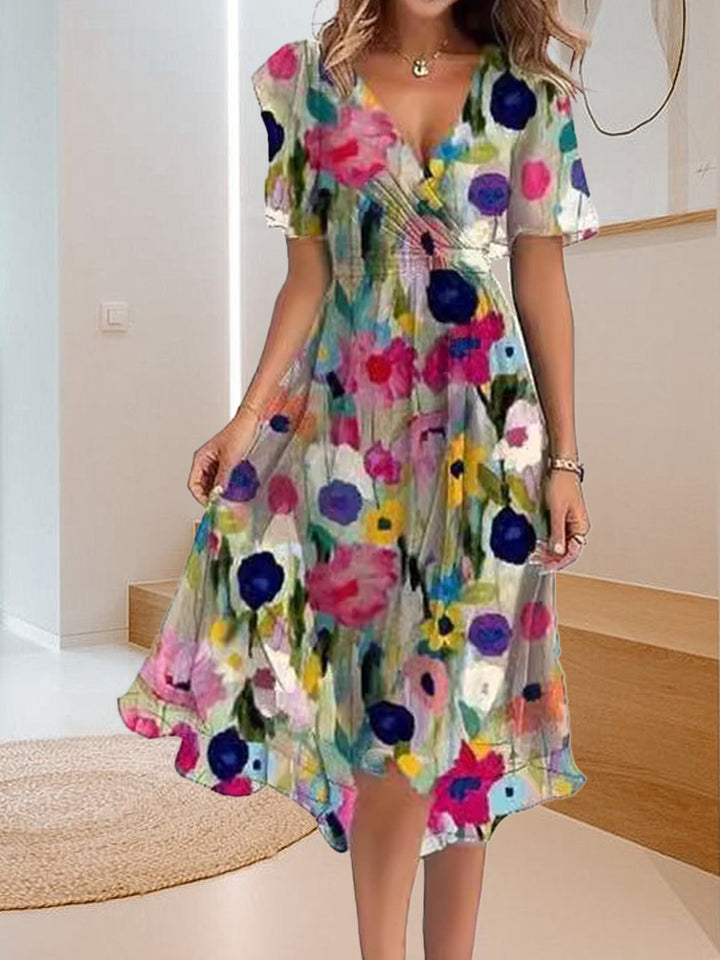 Alicja | Casual sukienka z prostym nadrukiem i dekoltem w kształcie V